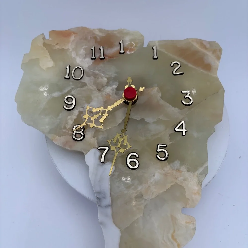 Natural Onyx Stone South America Wall Clock Gold Hands Red Accents‎